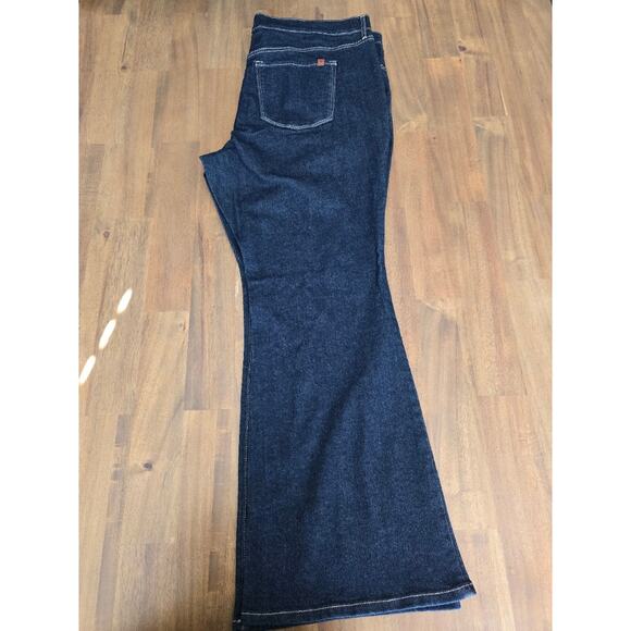 Jessica Simpson Women's Plus Daisy Fitted Flare Jeans, Size 20W - Picture 4 of 7